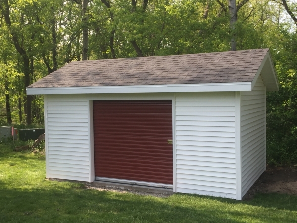 Gable shed with roll up door